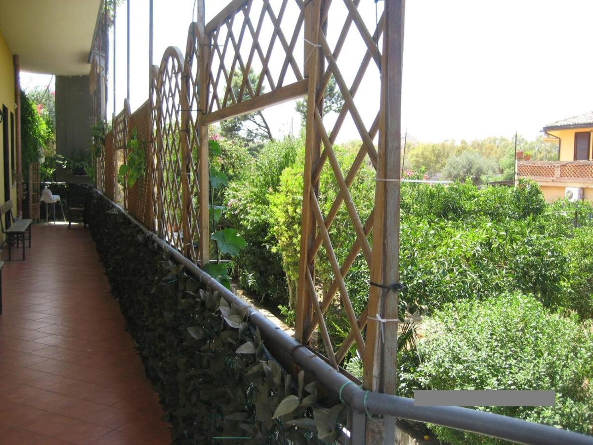 Oasi Del Lago Regalbuto Екстериор снимка